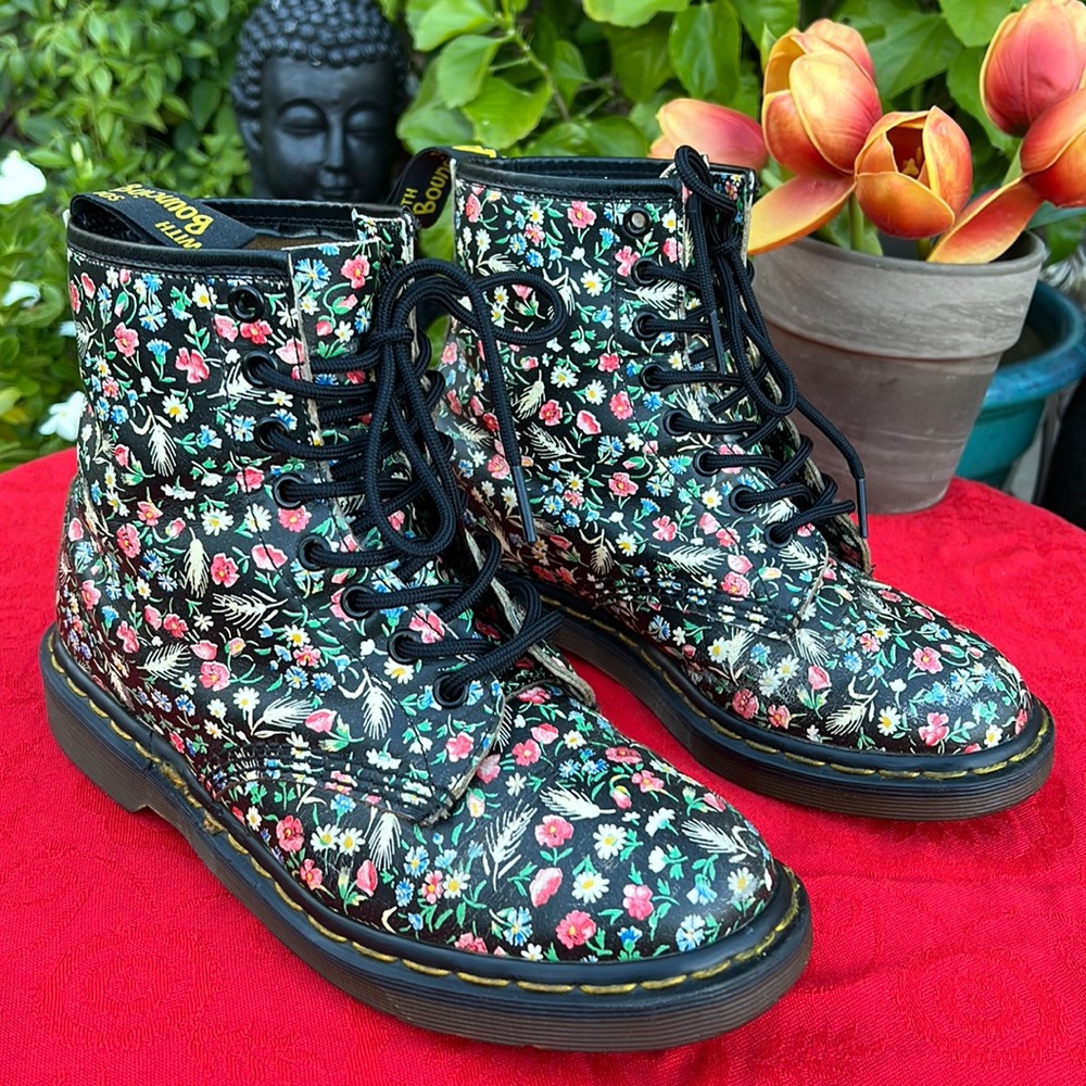 🏴󠁧󠁢󠁥󠁮󠁧󠁿 Dr. Martens Vintage MIE Y2K Floral 🌺 Combat Boots UK 6 - Picture 5 of 17